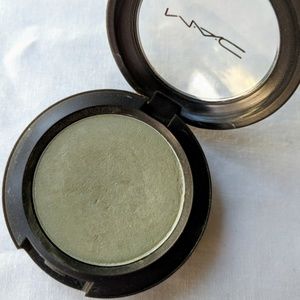 MAC Cosmetics RARE Overtint Green Large Eyeshadow